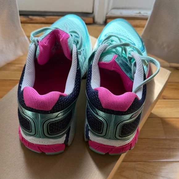Brooks GTS 16 Women's Athletic Shoes - Aqua and Fuchsia - Picture 5 of 10